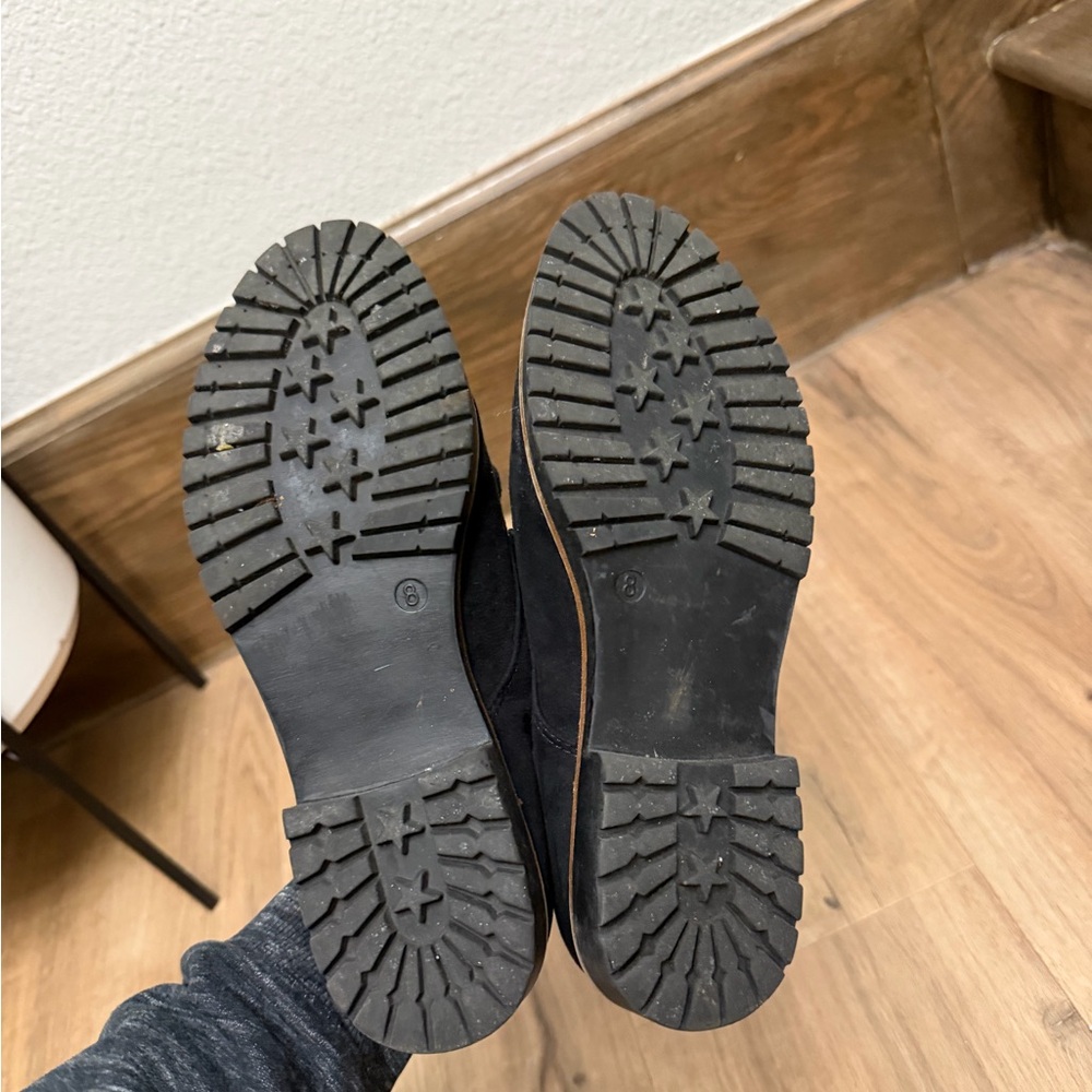 Black Suede Lace-Up Women's Oxford Shoes - Picture 4 of 4